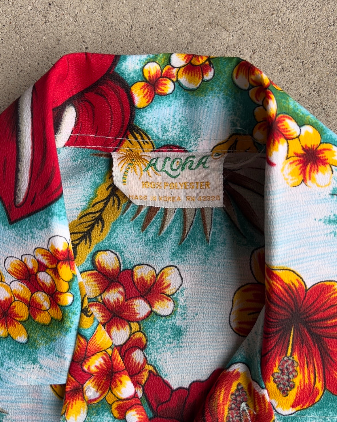 Vintage 1960s Red Hibiscus Floral Aloha Hawaiian Shirt - Shop ThreadCount Vintage Co.