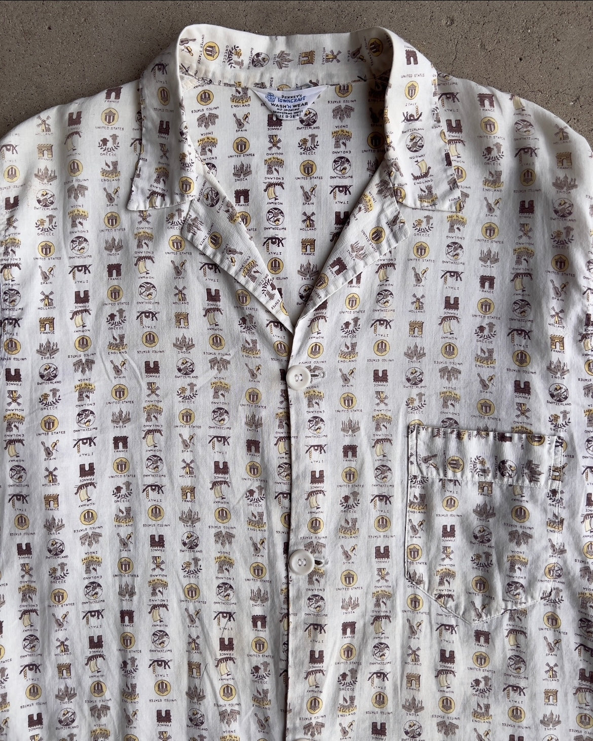 Vintage 1960s International Crests White Lounge Shirt - Shop ThreadCount Vintage Co.