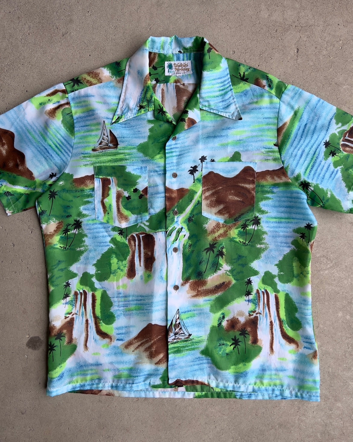 Vintage 1970s Lush Green Islands Hawaiian Shirt - Shop ThreadCount Vintage Co.