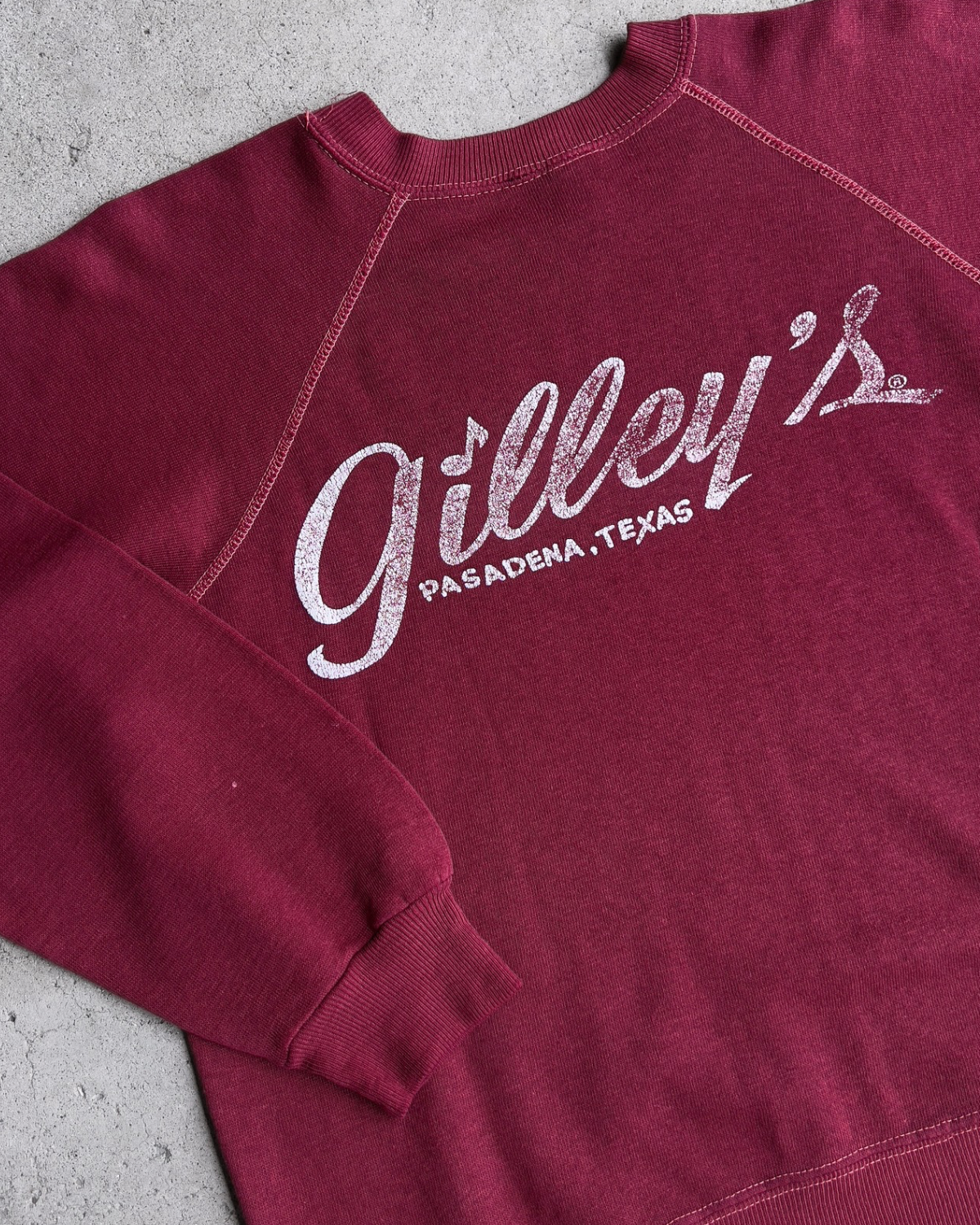 1980s Gilley’s Bar Pasadena Texas Maroon Sweatshirt  - Shop ThreadCount Vintage Co.