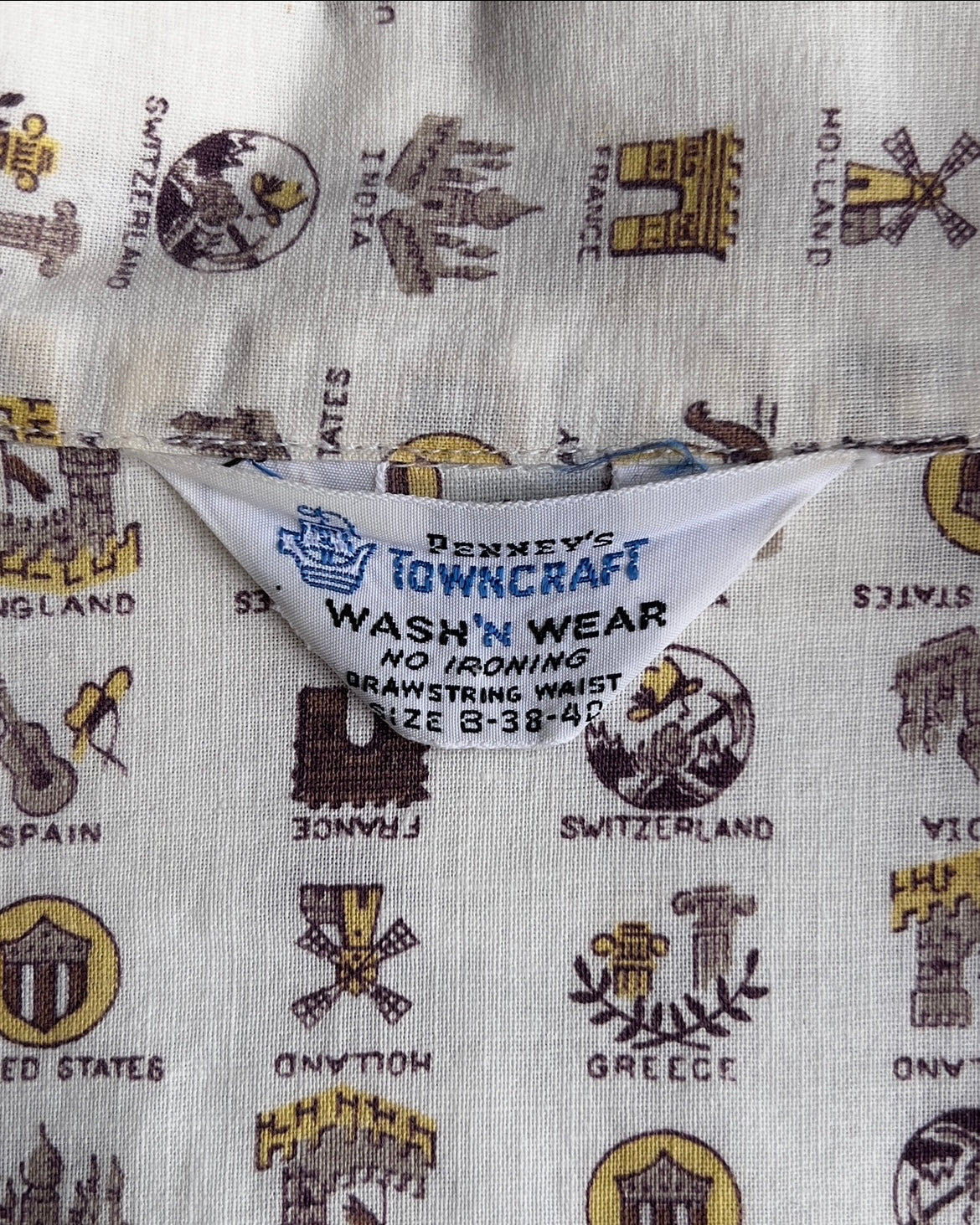 Vintage 1960s International Crests White Lounge Shirt - Shop ThreadCount Vintage Co.