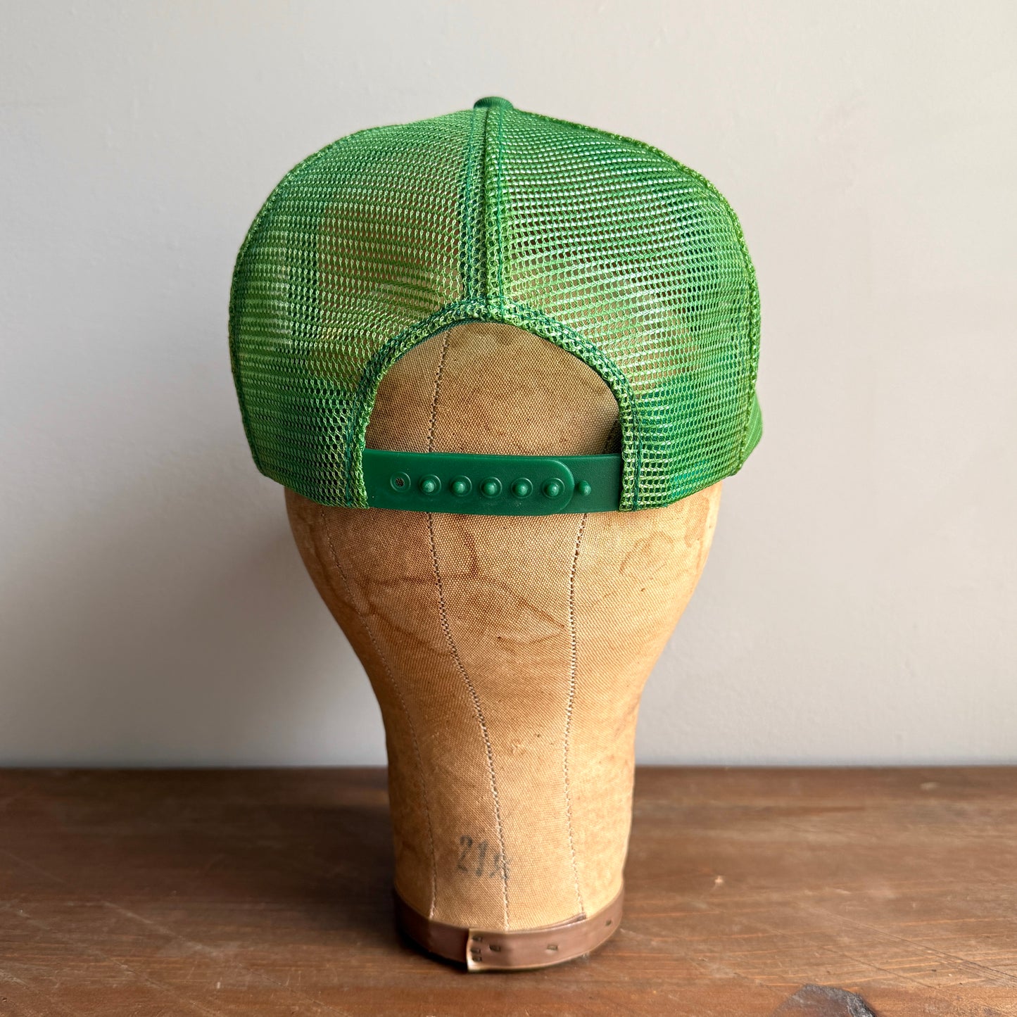 Vintage 1970s Milwaukee Bucks Snapback Trucker Hat - Shop ThreadCount Vintage Co.