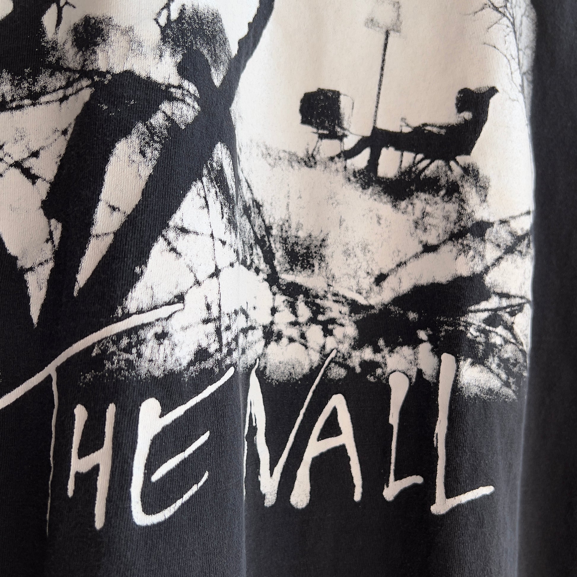 2000s Pink Floyd The Wall Faded Black Band Tee  - Shop ThreadCount Vintage Co.