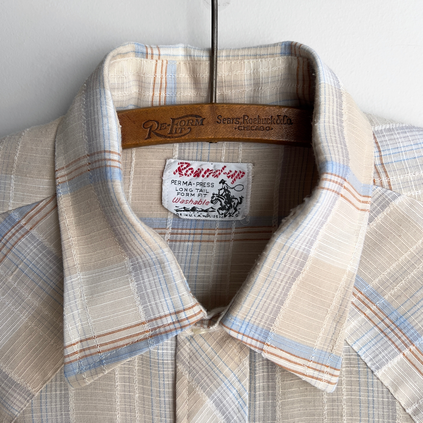 Vintage 1970s Tan & Blue Sawtooth Pearl Snap Western Shirt - Shop ThreadCount Vintage Co.