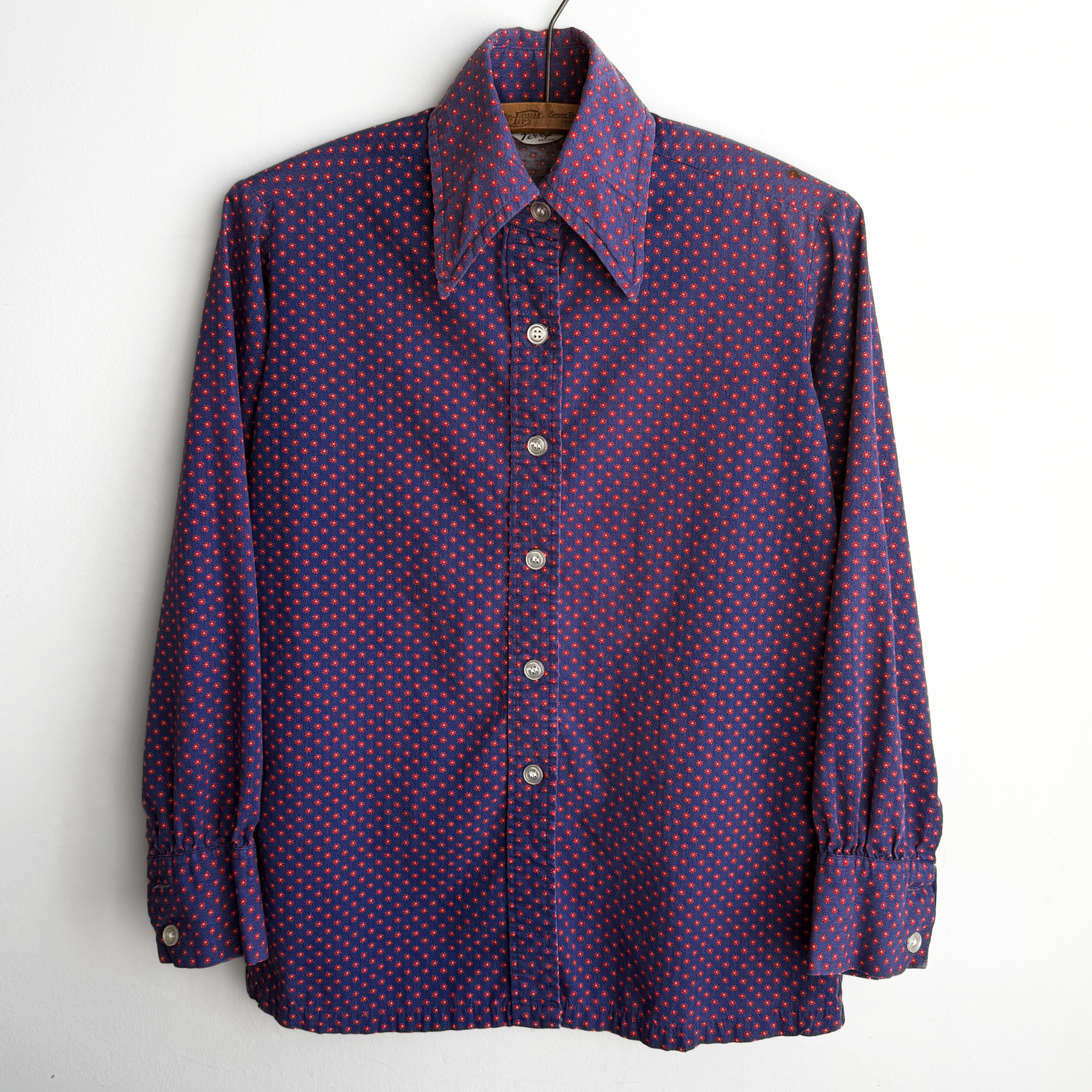 1960s Floral Print Dagger Collar Button Up Shirt  - Shop ThreadCount Vintage Co.