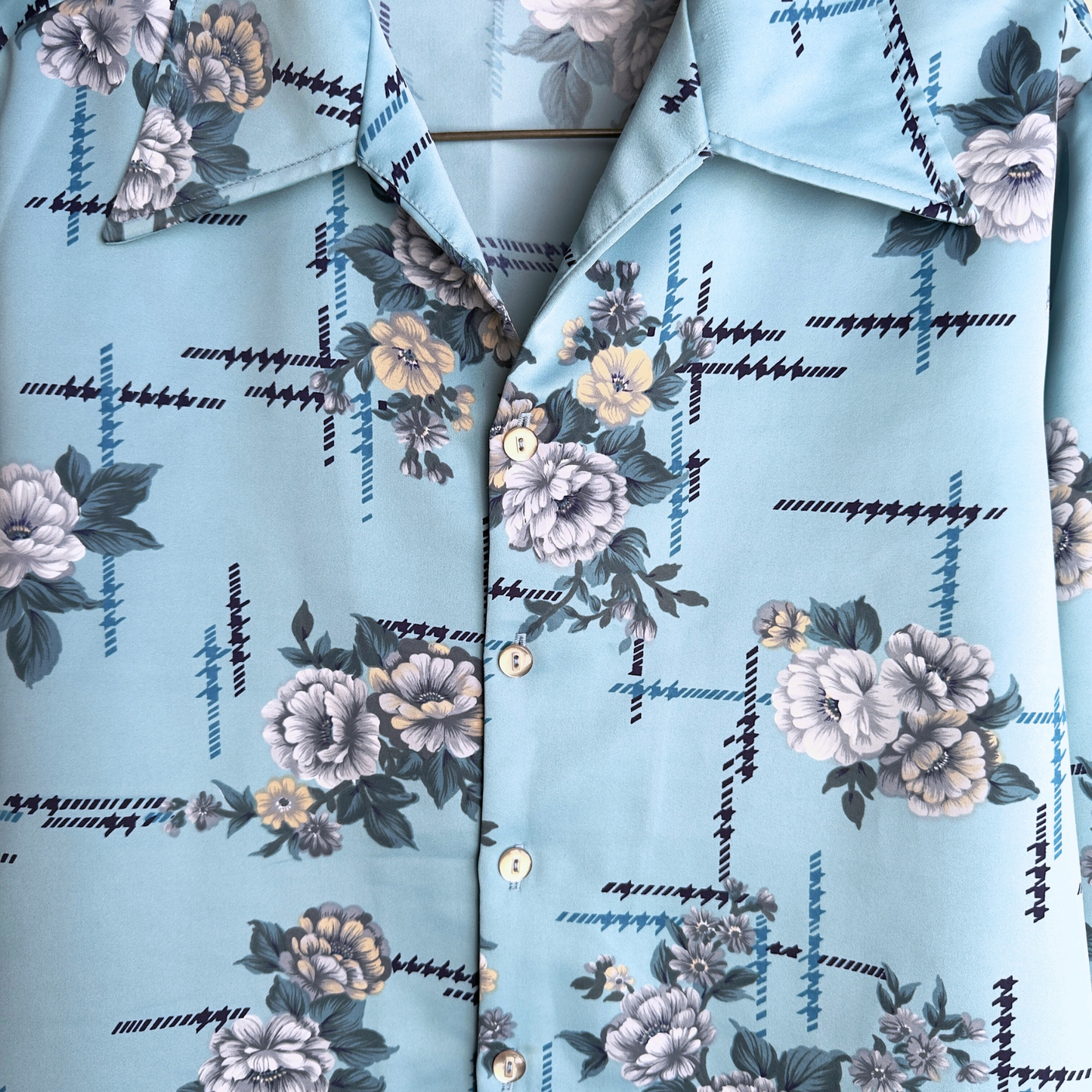 1970s Blue Floral Print Button Up Disco Shirt - Shop ThreadCount Vintage Co.