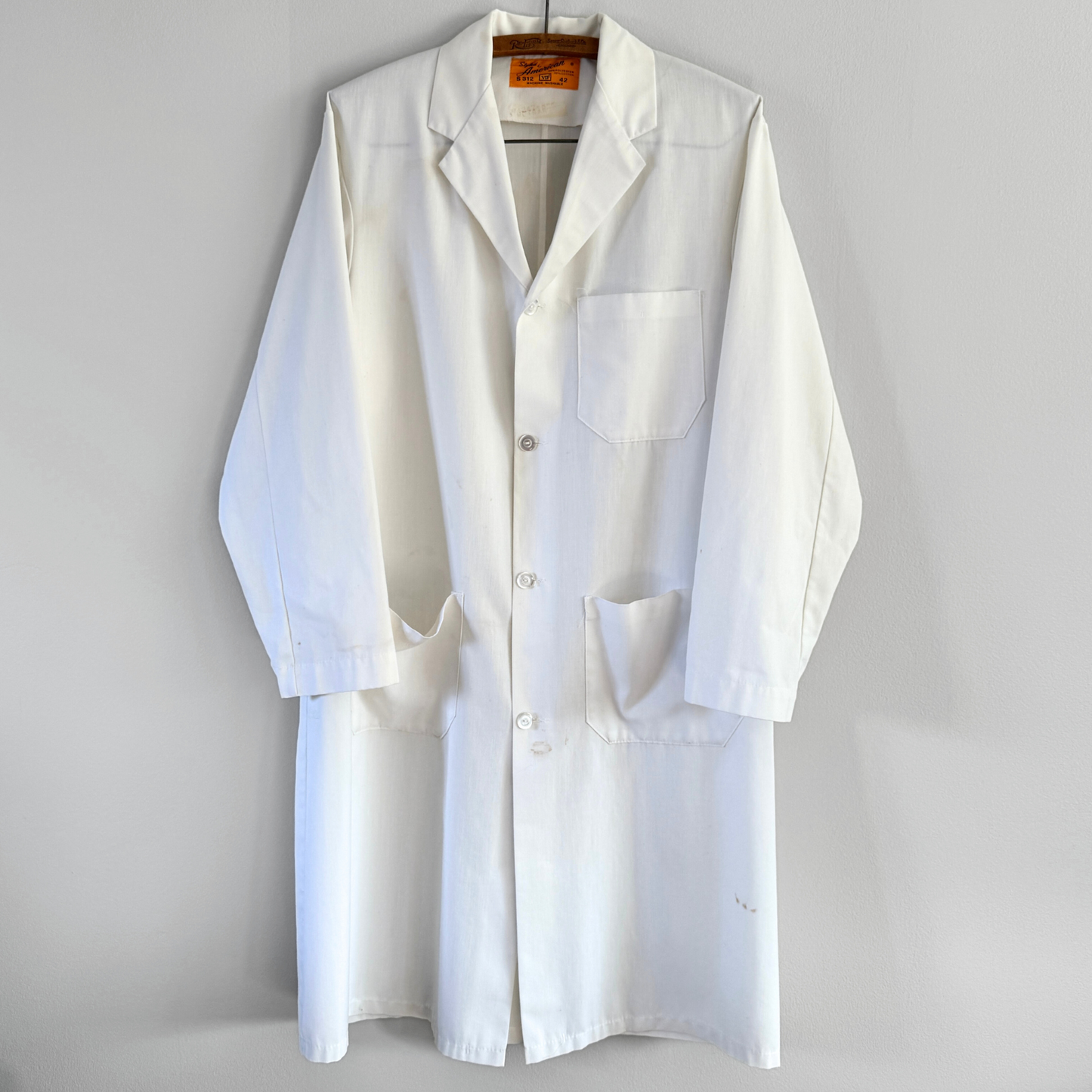 Vintage 1960s White Medical Lab Coat - Shop ThreadCount Vintage Co.