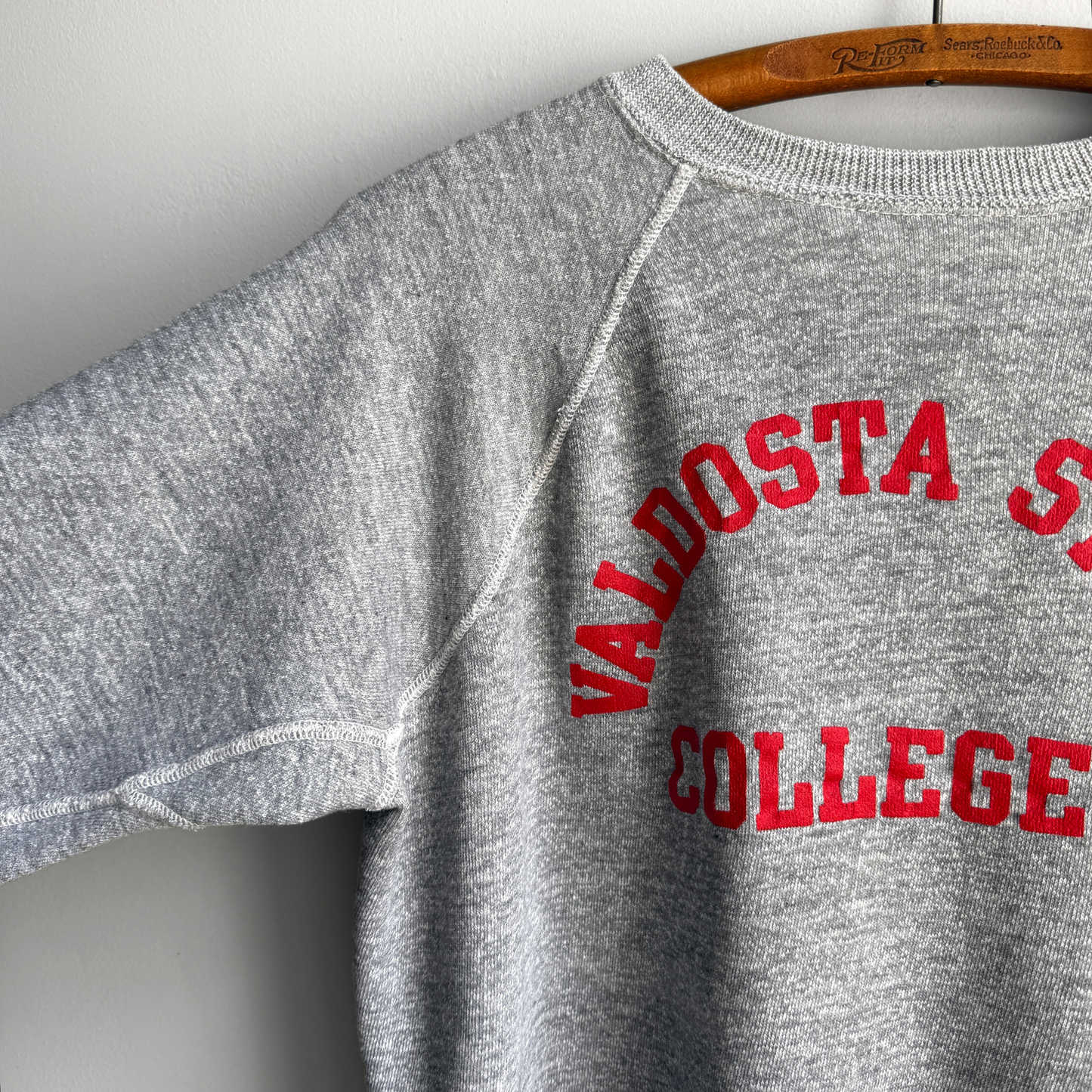 1960s Valdosta State College Heather Grey Sweatshirt - Shop THREADCOUNT Vintage Co.