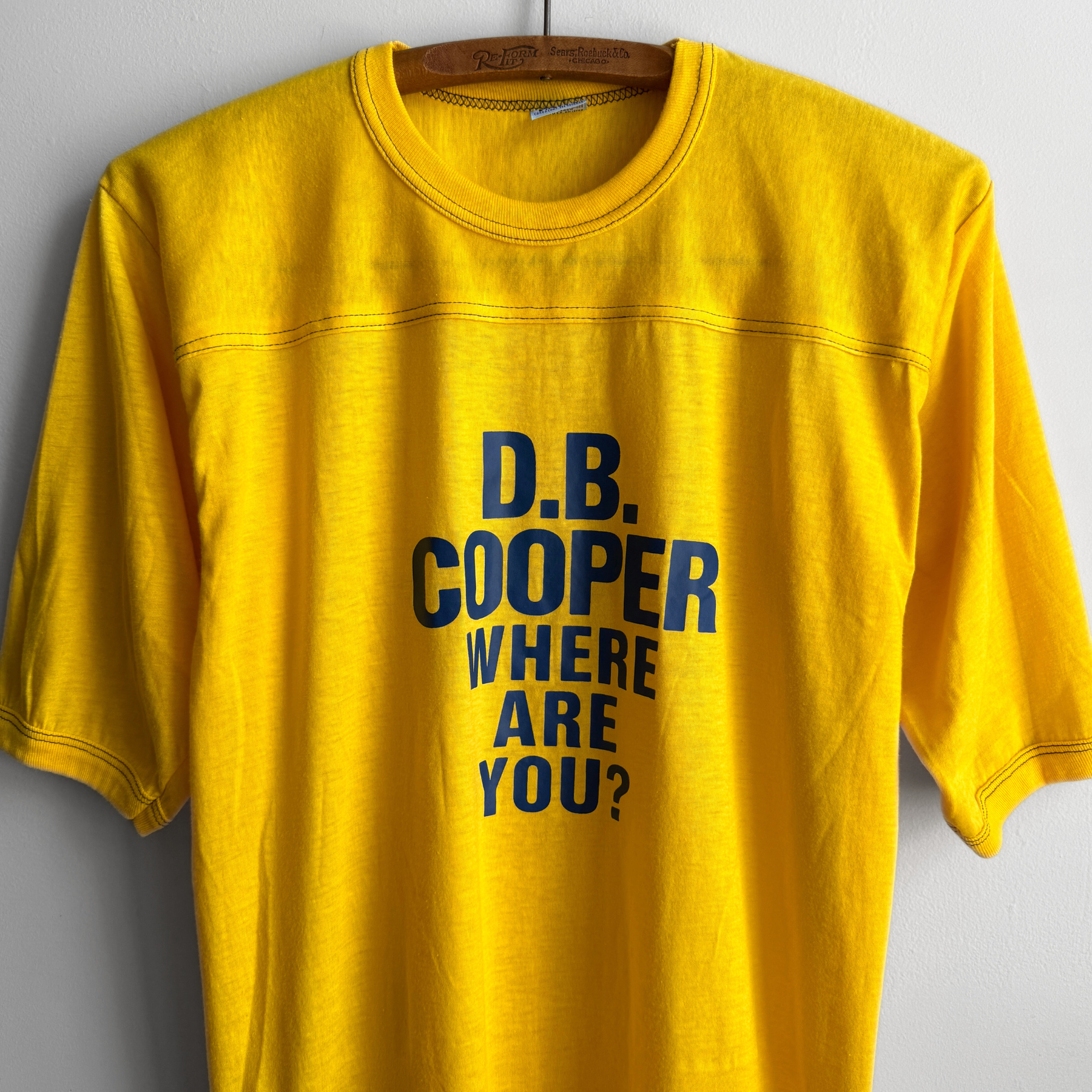 1981 The Pursuit of D.B. Cooper Movie Promo Tee  - Shop THREADCOUNT Vintage Co.