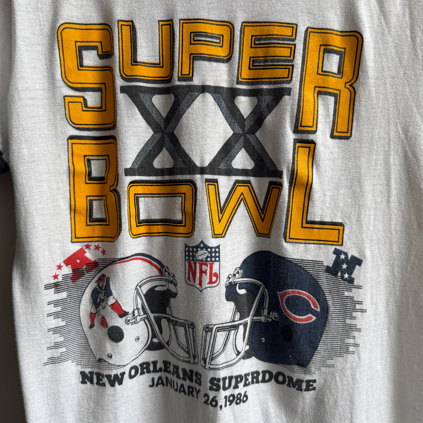1980s Chicago Bears vs Patriots Super Bowl Graphic Tee