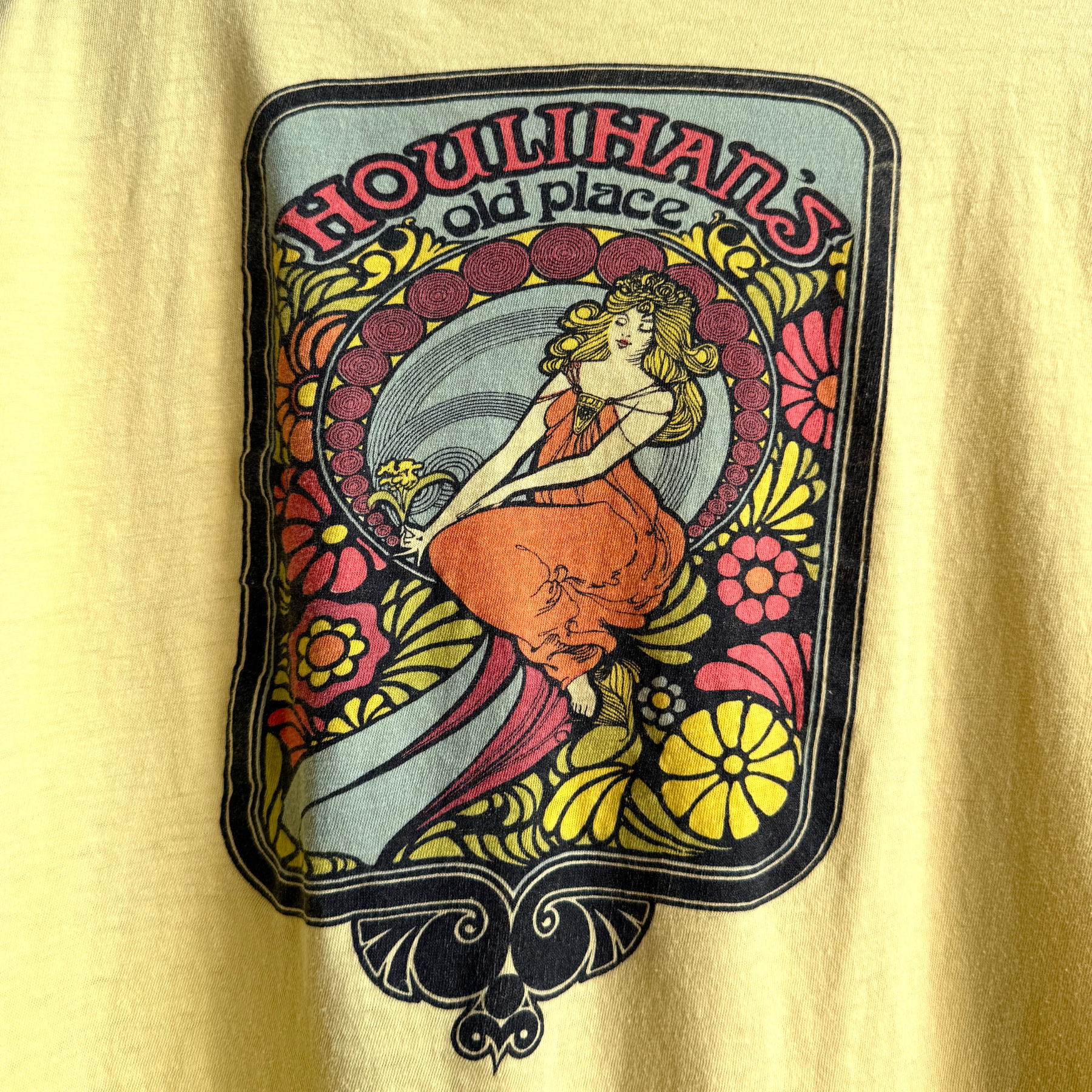 1970s Houlihan's Old Place Hippie Graphic Tee  - Shop THREADCOUNT Vintage Co.