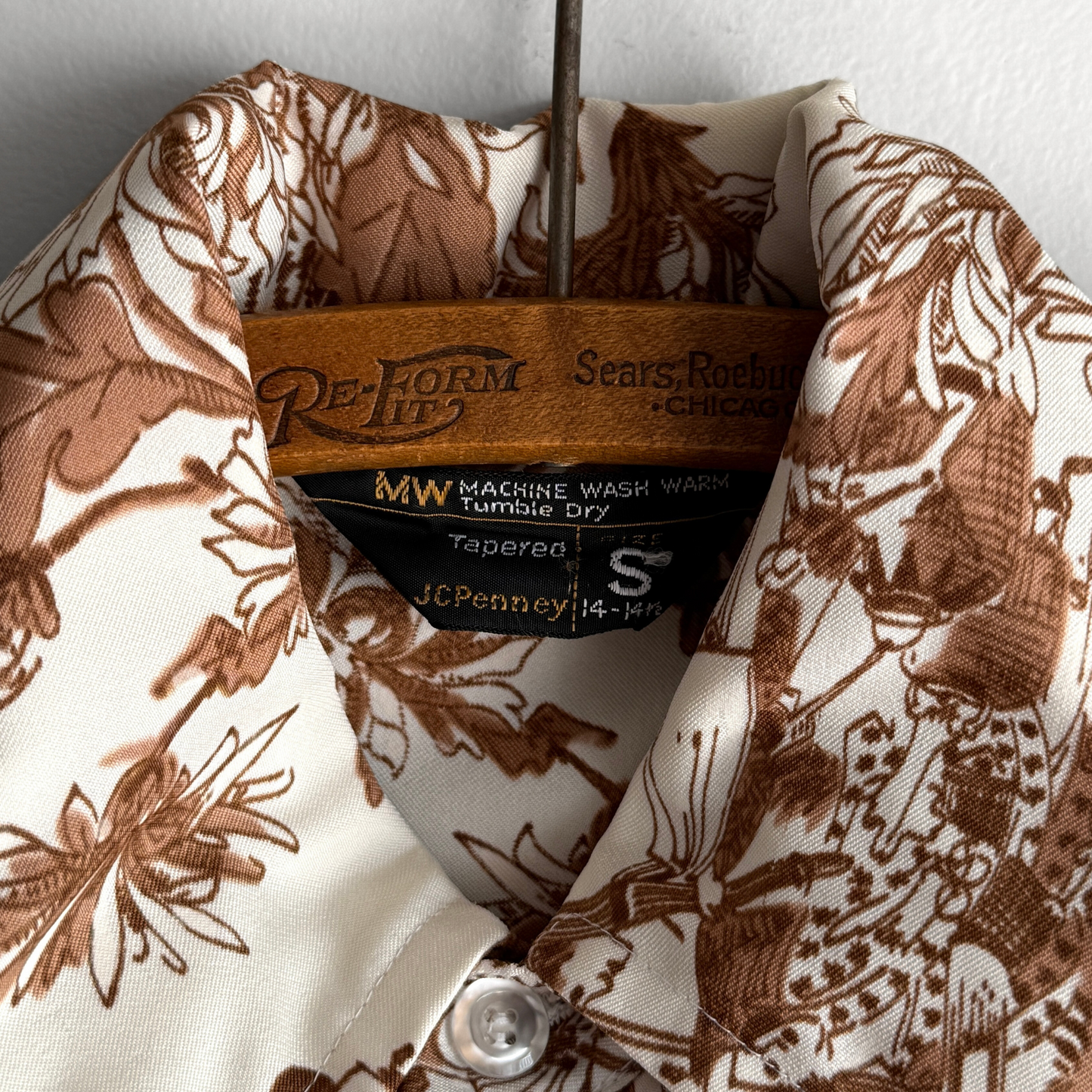 1970s Brown & White Asian Print Short Sleeve Shirt