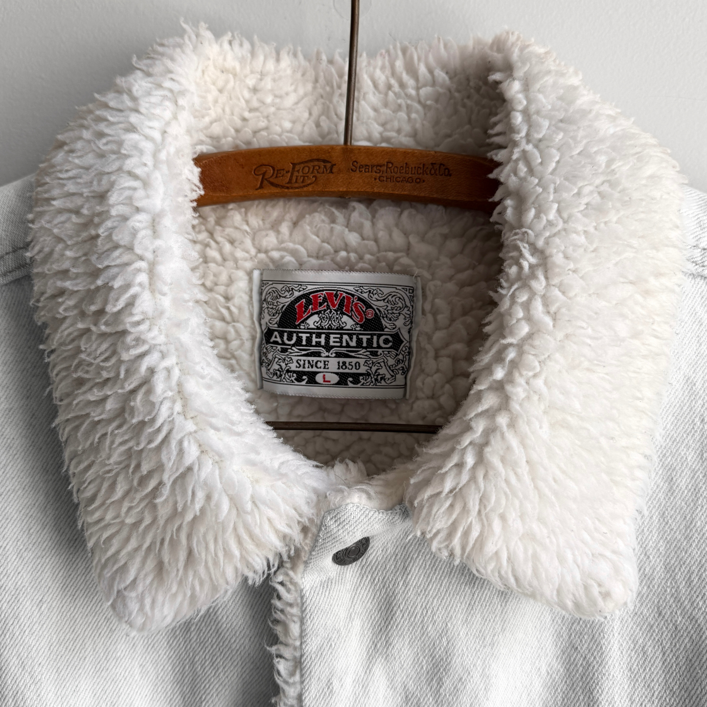 1990s Light Blue Sherpa Lined Denim Jacket