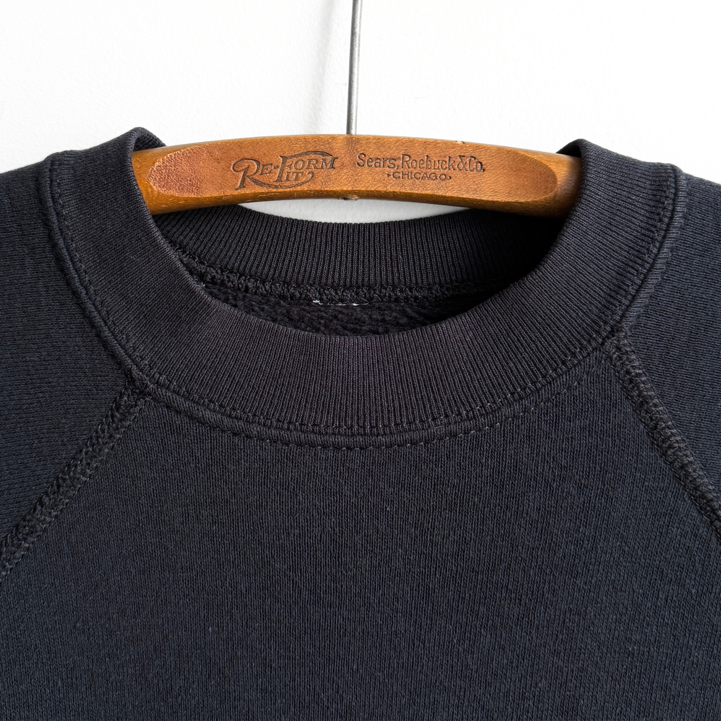 1980s Black Raglan Sweatshirt