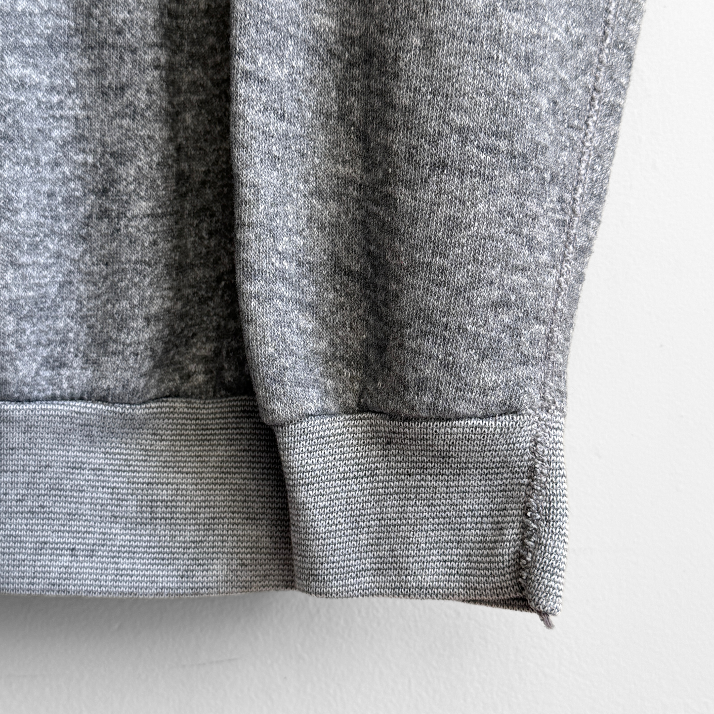 1980s Illinois Benedictine College Grey Raglan Sweatshirt