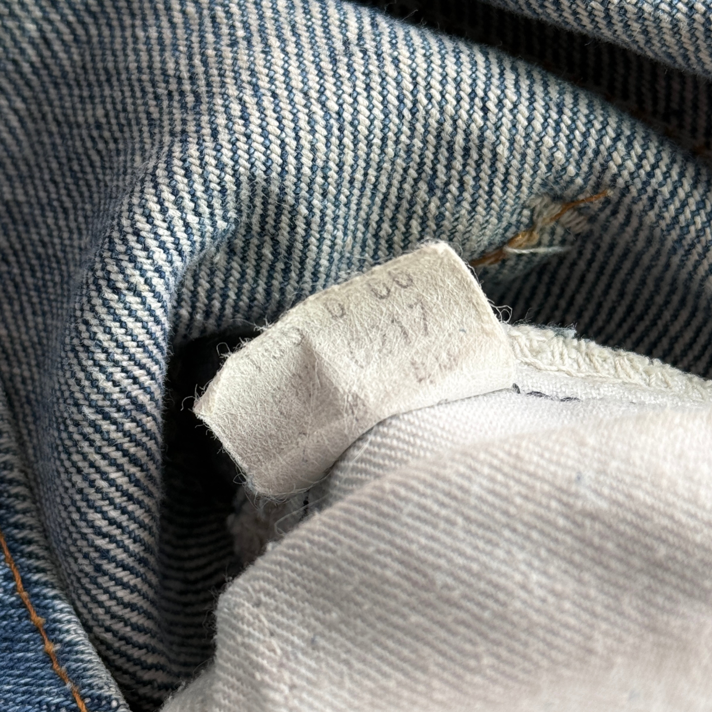 1980s 684 Bell Bottom Denim Jeans (31)