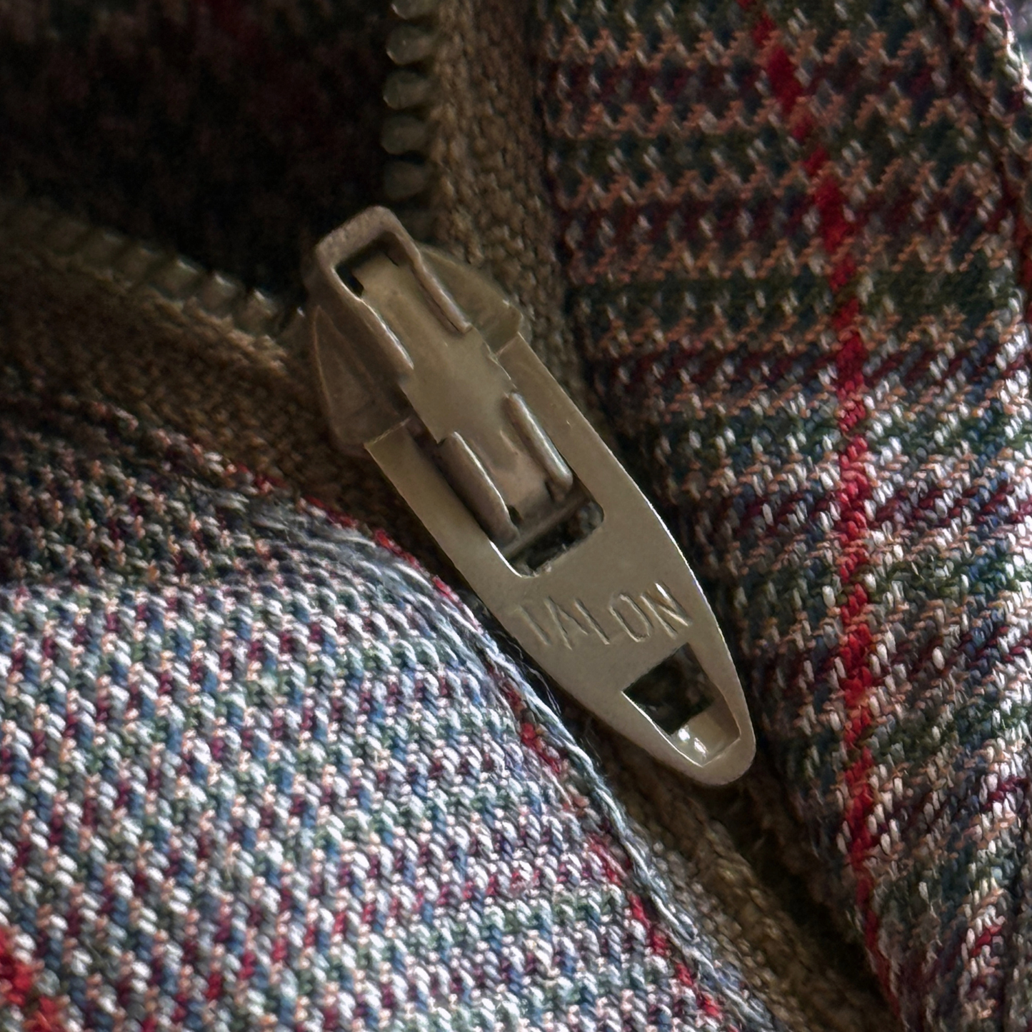 1970s Grey Glen Check Flair Pants (34)