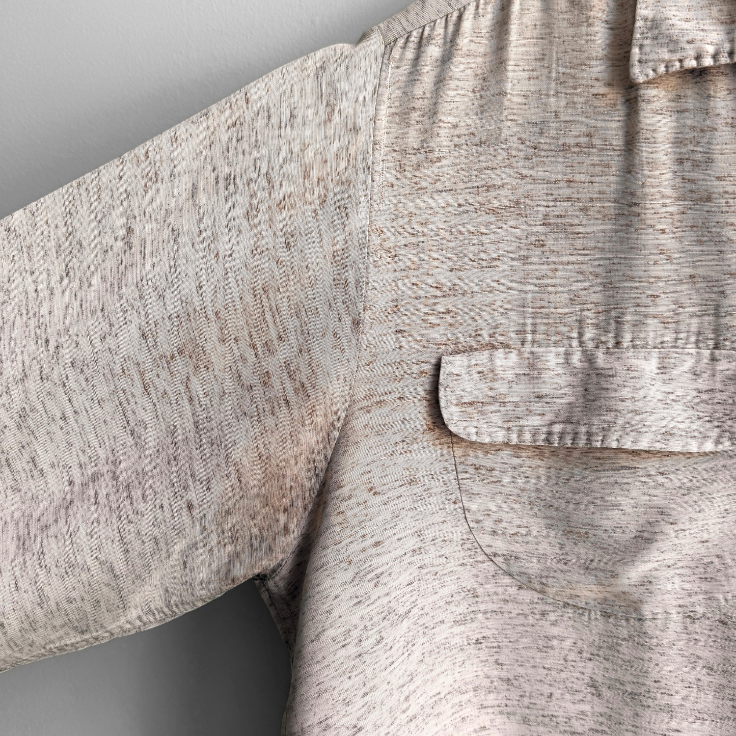 1950s Beige Sharkskin Flecked Rayon Sport Shirt