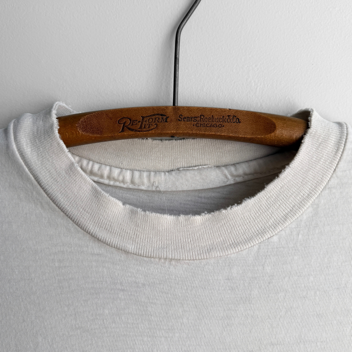 1980s Fred's Surf Shop Faded White Tee