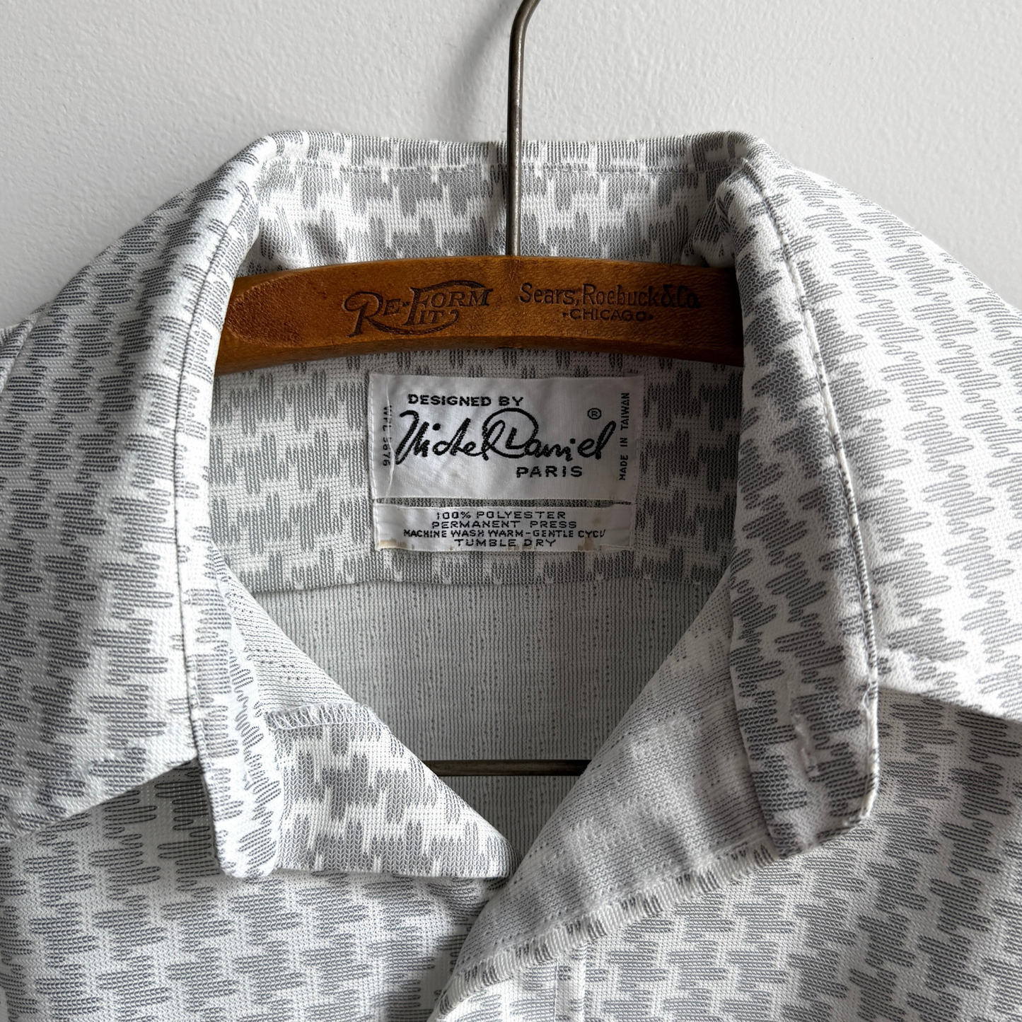 Vintage 1980s Geometric Knit Short Sleeve Button Up Shirt - Shop ThreadCount Vintage Co.