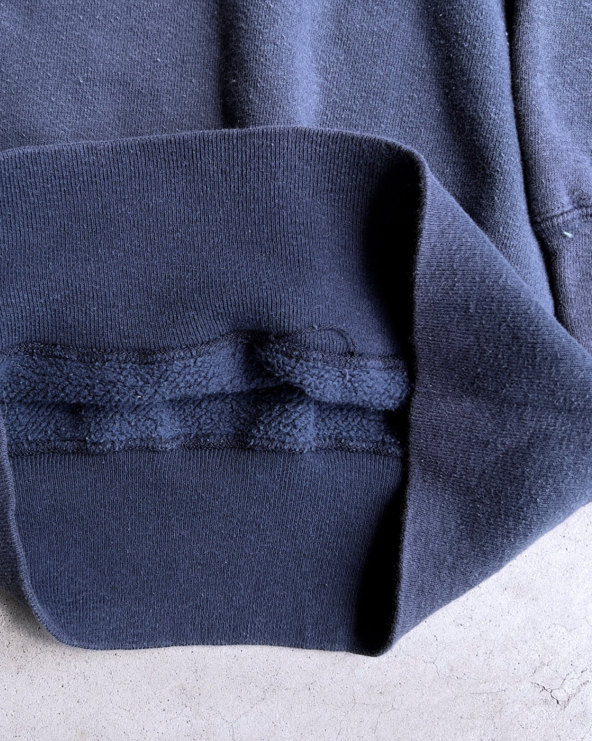 Vintage 1960s Illinois Tech Blue Flock Print Crewneck Sweatshirt - Shop ThreadCount Vintage Co.