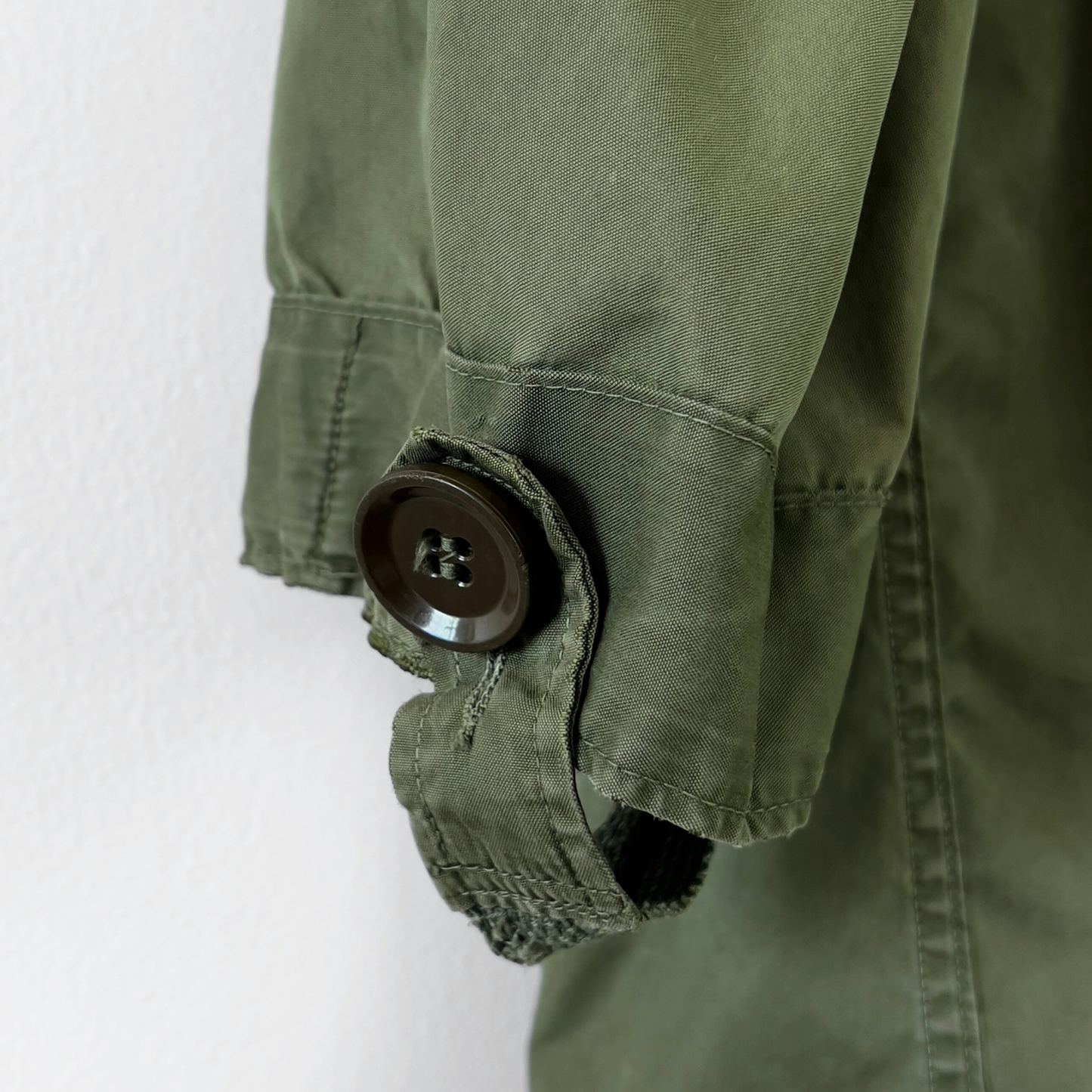 1950s U.S. Army M-1951 Hooded Fishtail Parka Shell Jacket - Shop ThreadCount Vintage Co.