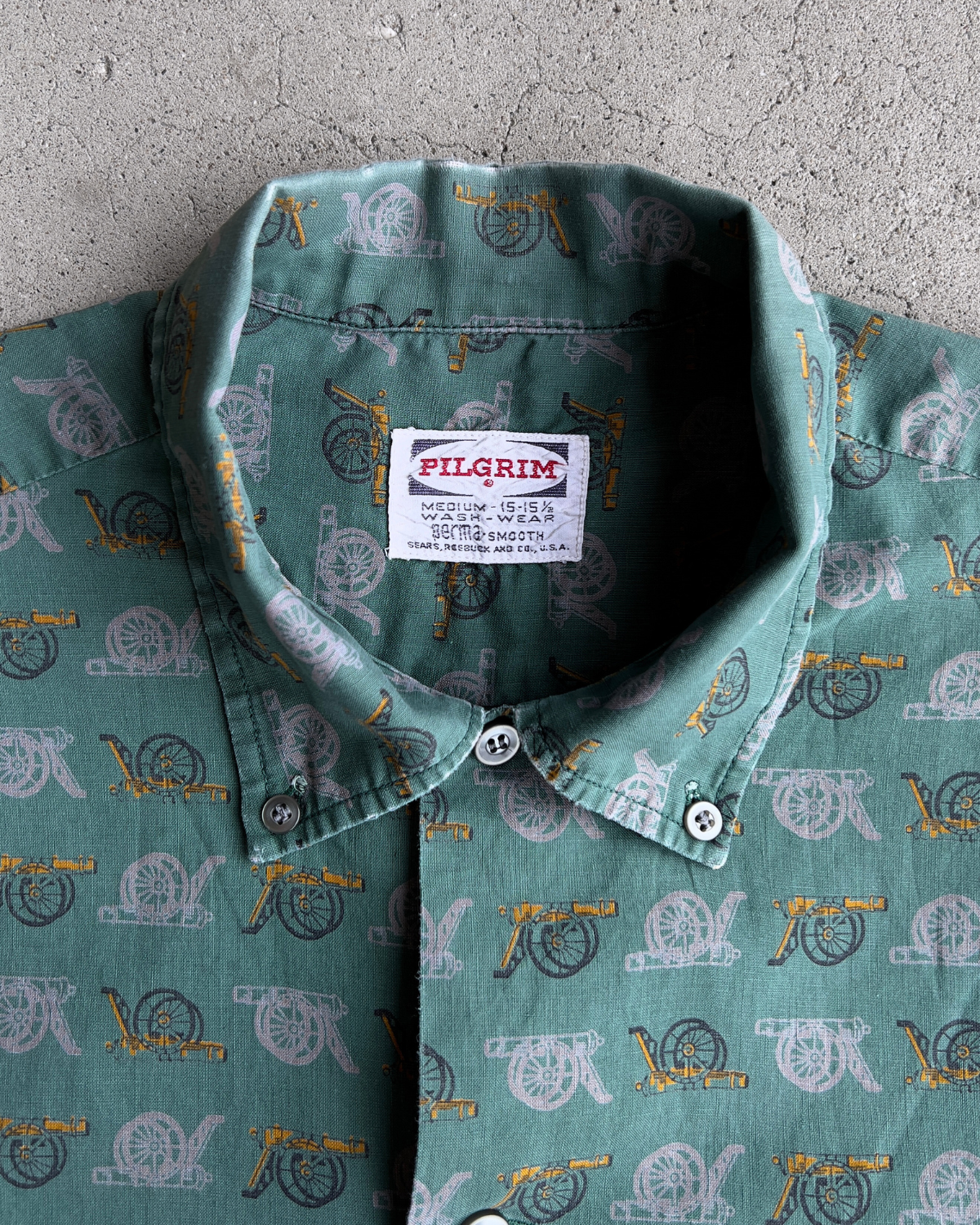 1960s Green Canon Print Perma-Smooth Pilgrim Shirt  - Shop ThreadCount Vintage Co.