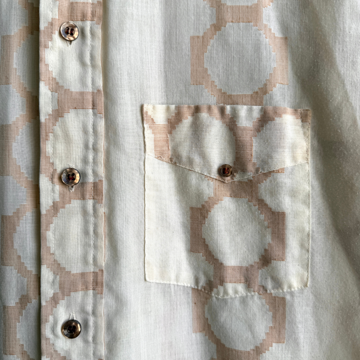 1970s Beige Geometric Print Sport Shirt