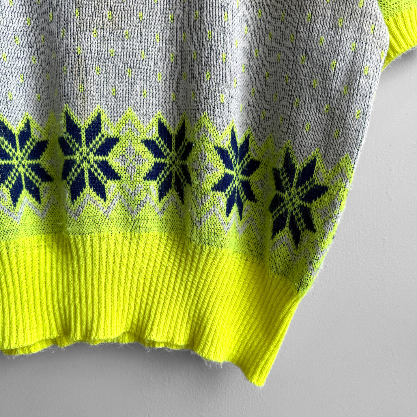 1950s Neon Snowflake Knit Novelty Sweater