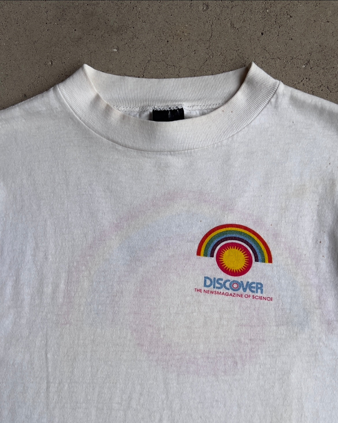 Vintage 1970s Discover Newsmagazine Of Science Rainbow Sun Tee  - Shop ThreadCount Vintage Co.