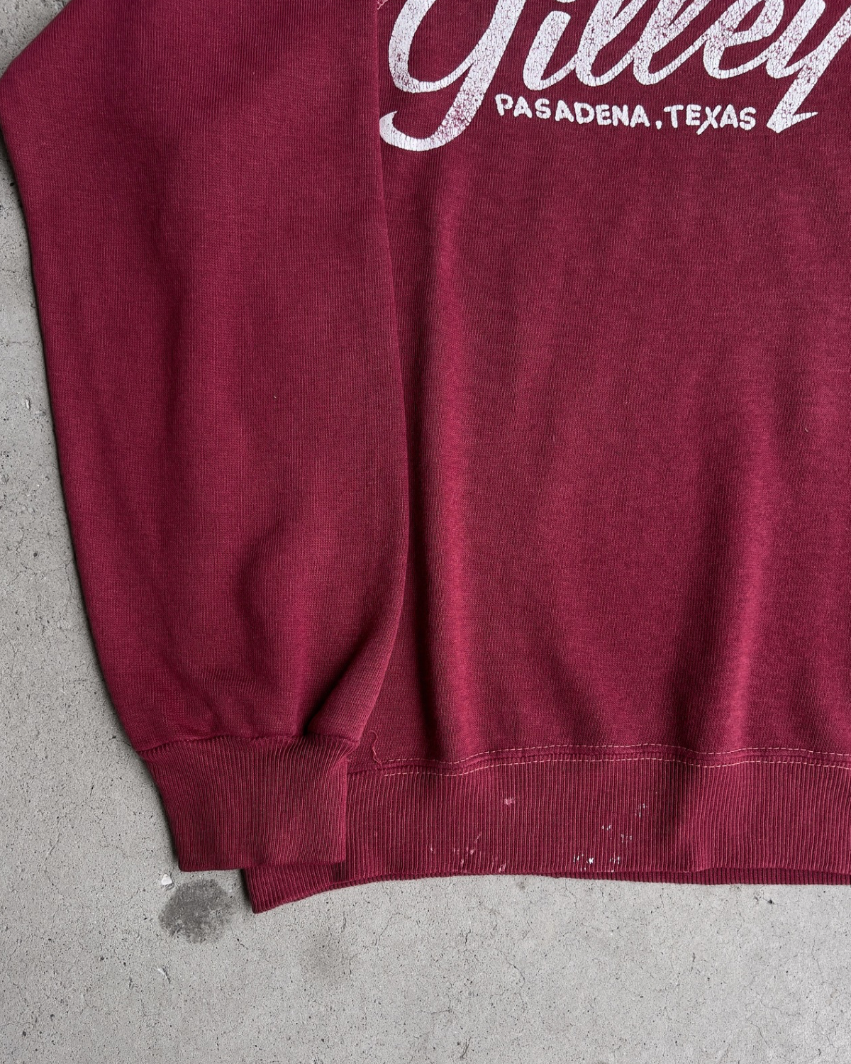 Vintage 1980s Gilley’s Bar Pasadena Texas Maroon Sweatshirt  - Shop ThreadCount Vintage Co.