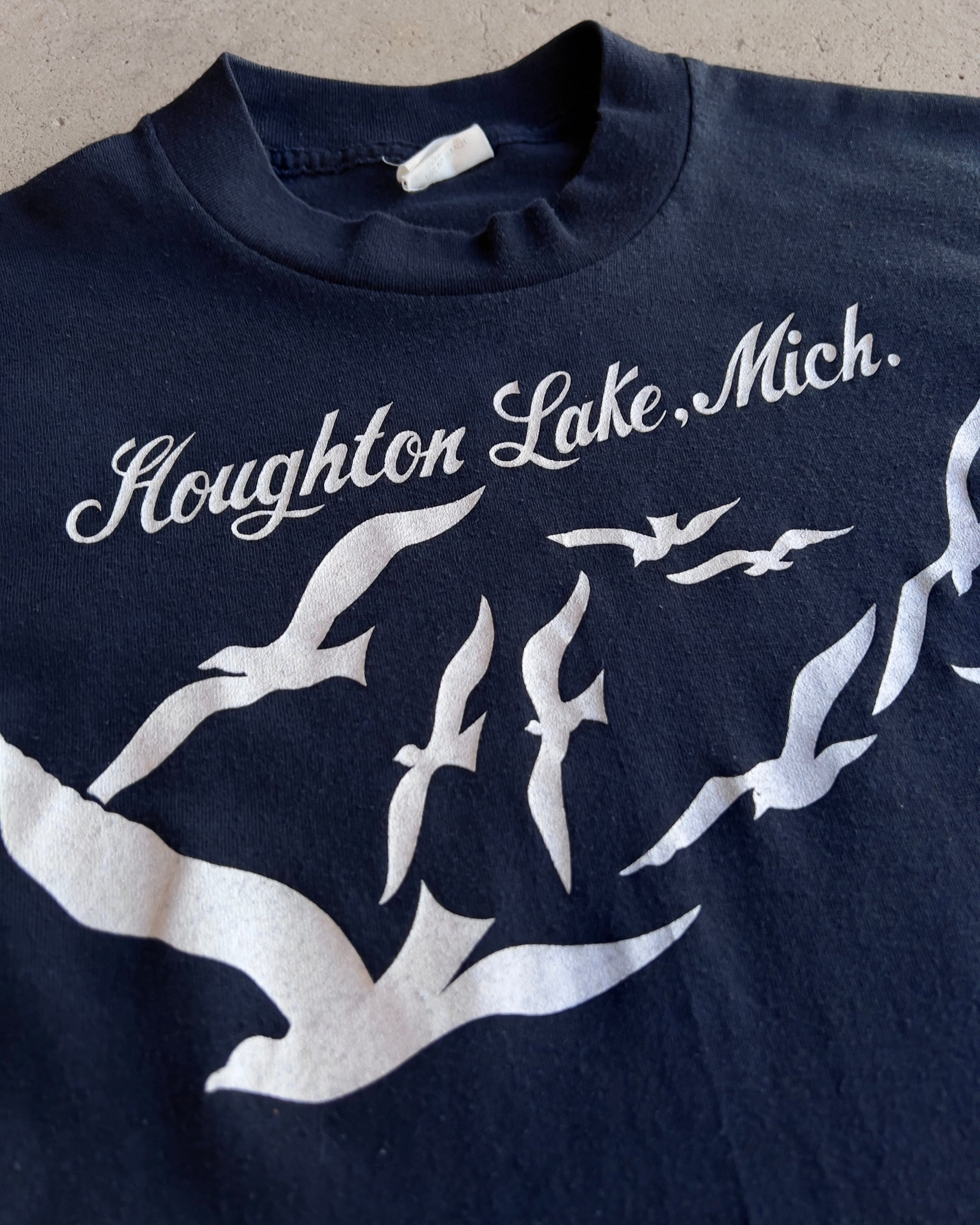 Vintage 1980s Houghton Lake Michigan Flying Birds Tee  - Shop ThreadCount Vintage Co.