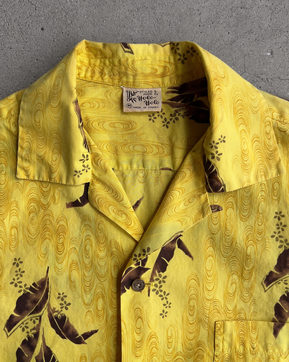 Vintage 1960s Feather Print Yellow Cotton Hawaiian Shirt  - Shop ThreadCount Vintage Co.