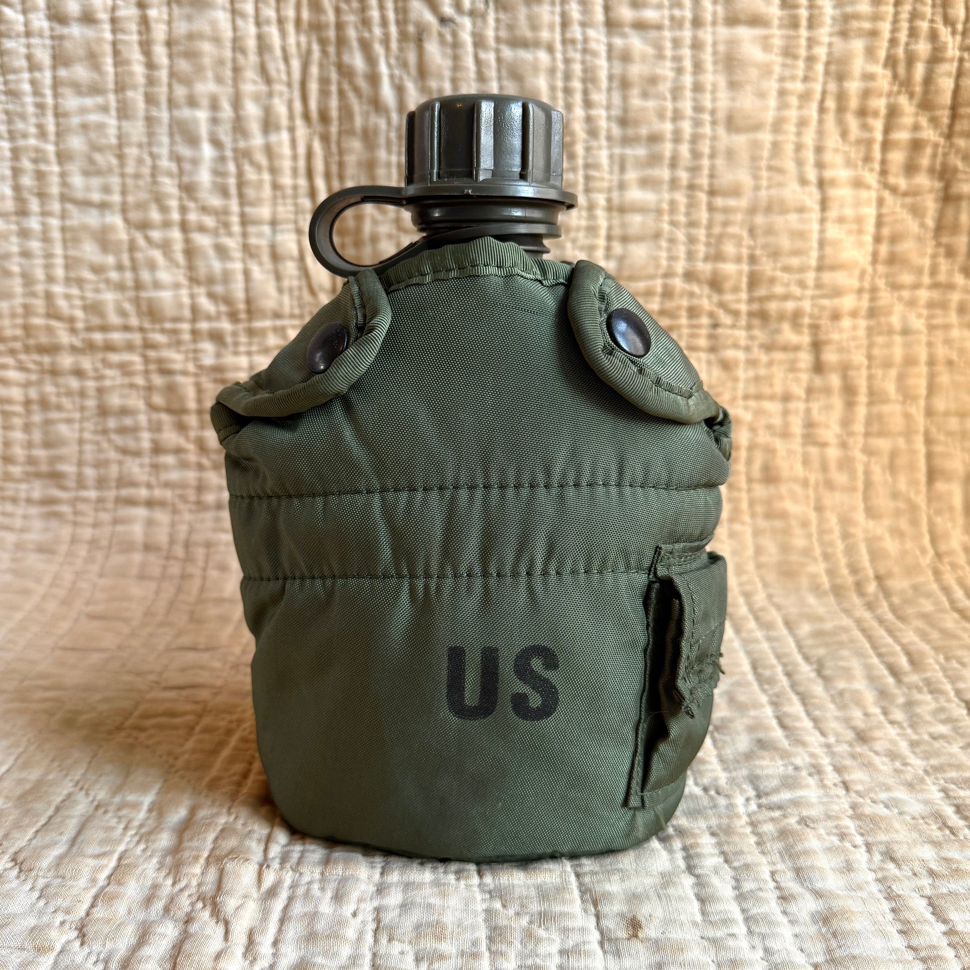 1990s U.S. Army LC-2 Water Canteen  - Shop THREADCOUNT Vintage Co.
