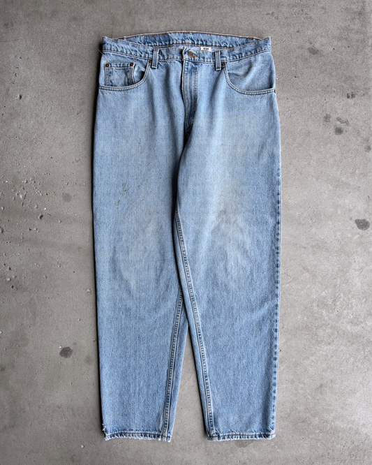 Vintage 1990s Levi's 560 Loose Fit Tapered Leg Denim Jeans  - Shop ThreadCount Vintage Co.