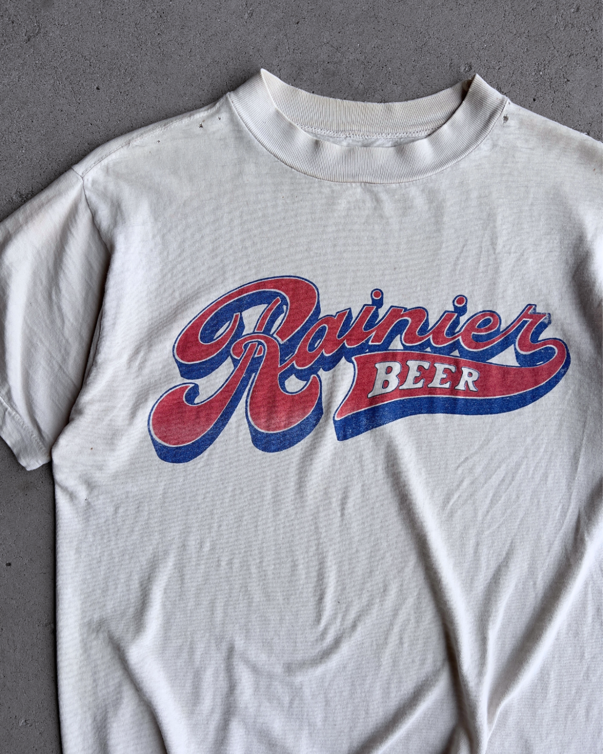 Vintage 1970s Rainier Beer Brewing Company Classic Logo Tee  - Shop ThreadCount Vintage Co.