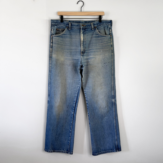 Vintage 1970s Faded Blue Straight Fit Denim Jeans  - Shop ThreadCount Vintage Co.