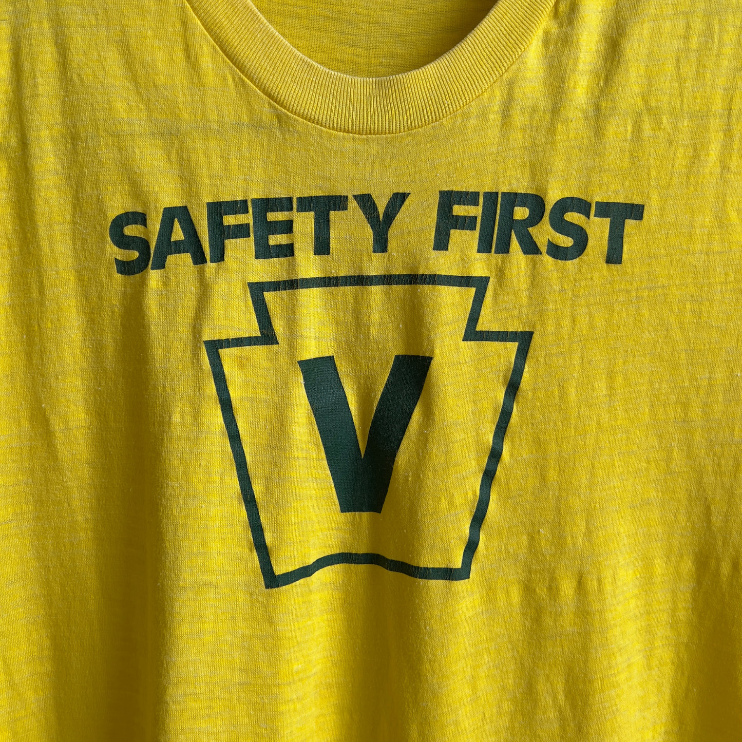 Vintage 1970s Vulcan Mold Safety First Threadbare Graphic Tee  - Shop ThreadCount Vintage Co.