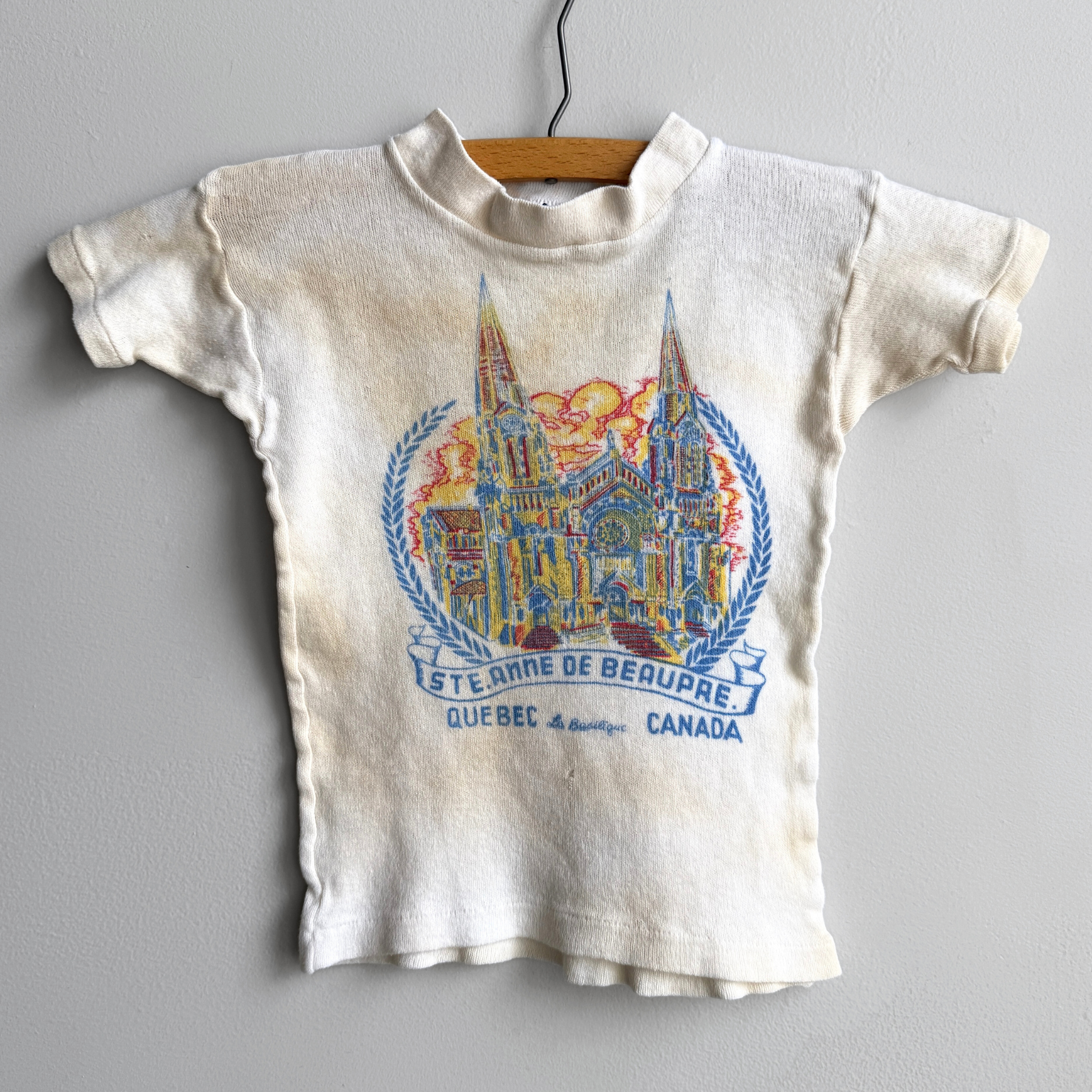 Vintage 1960s Québec Canada Souvenir Souvenir Tee  - Shop ThreadCount Vintage Co.