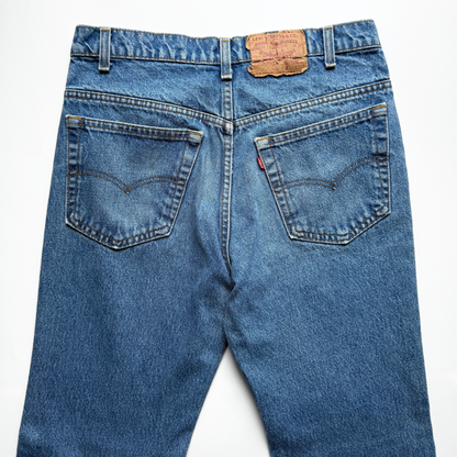 1980s Levi's 517 Regular Bootcut Denim Jeans (32)