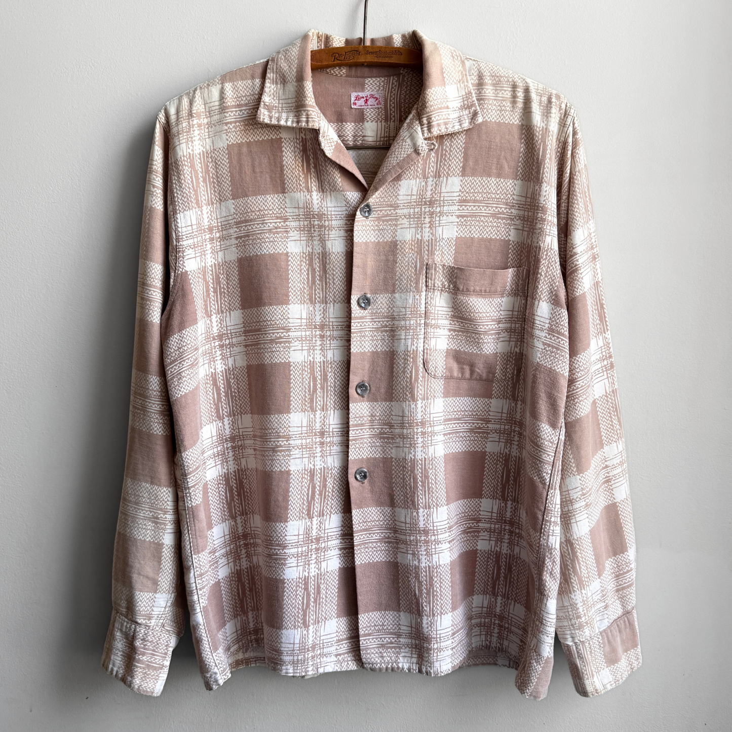 1950s Brown Shattered Plaid Loop Collar Shirt