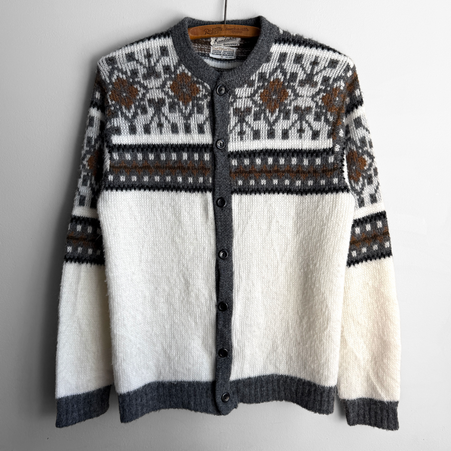 1960s Brown & Cream Pattern Knit Cardigan