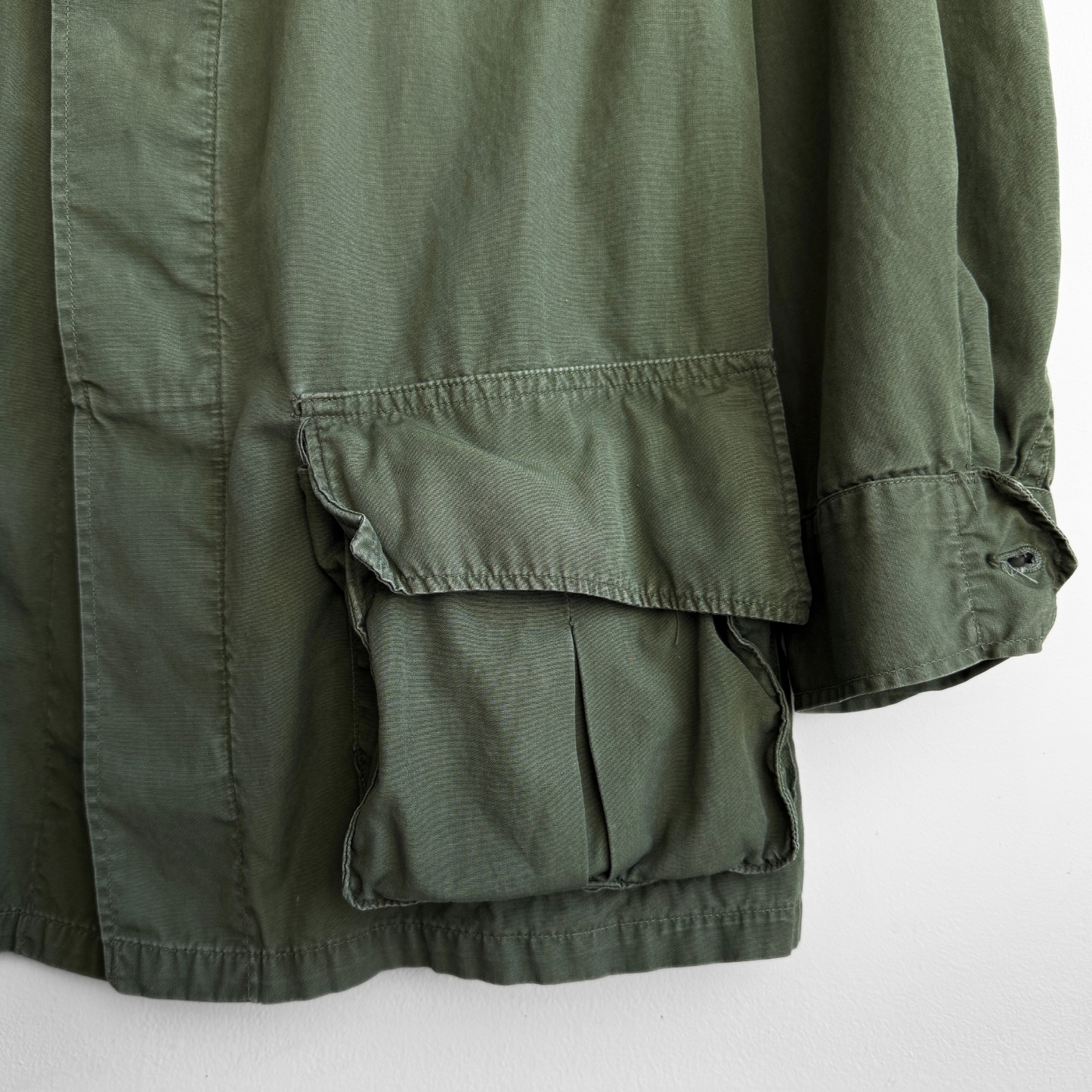 1960s U.S. Army OG 107 Slant Pocket Poplin Jacket