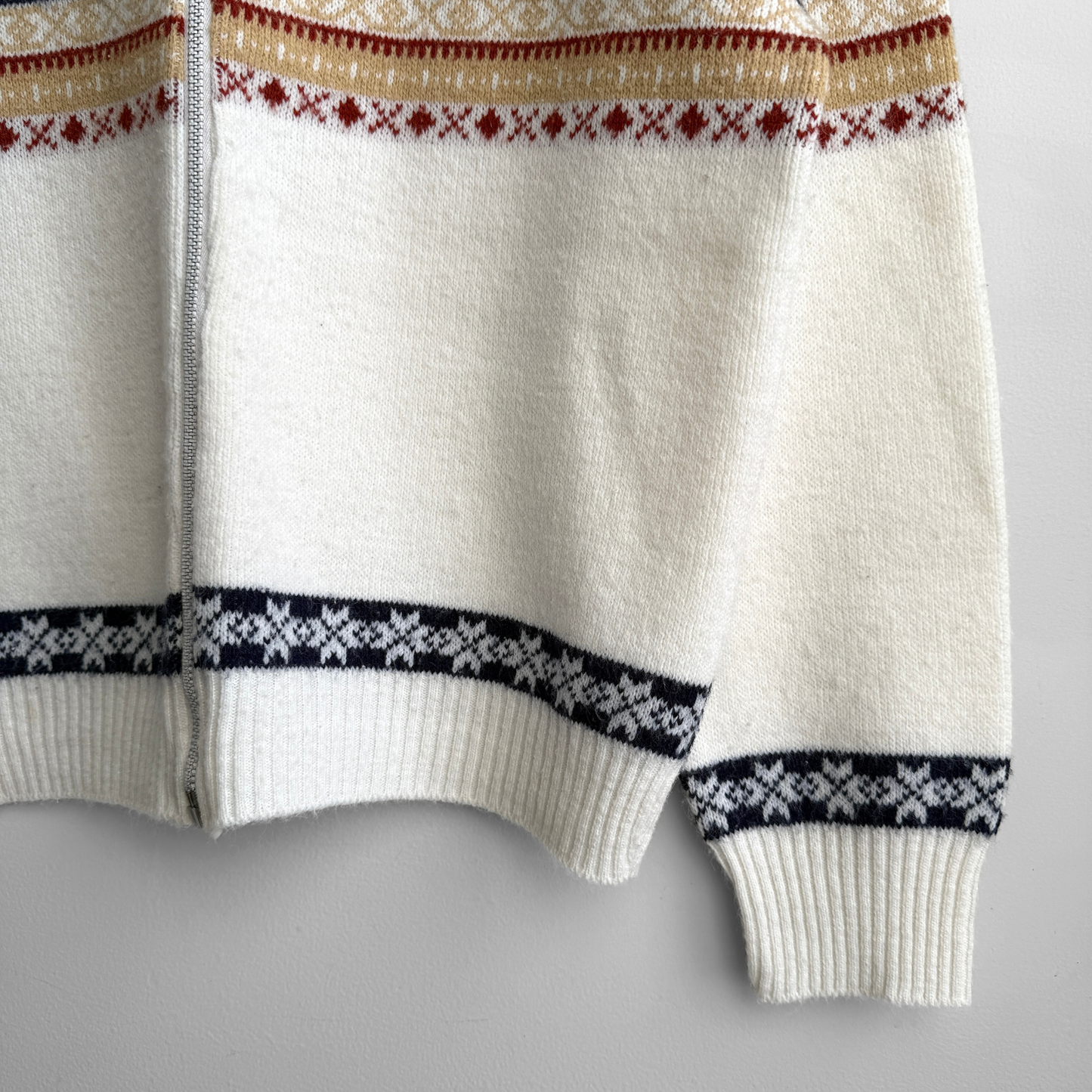 1960s White & Navy Geometric Knit Zip Up Cardigan