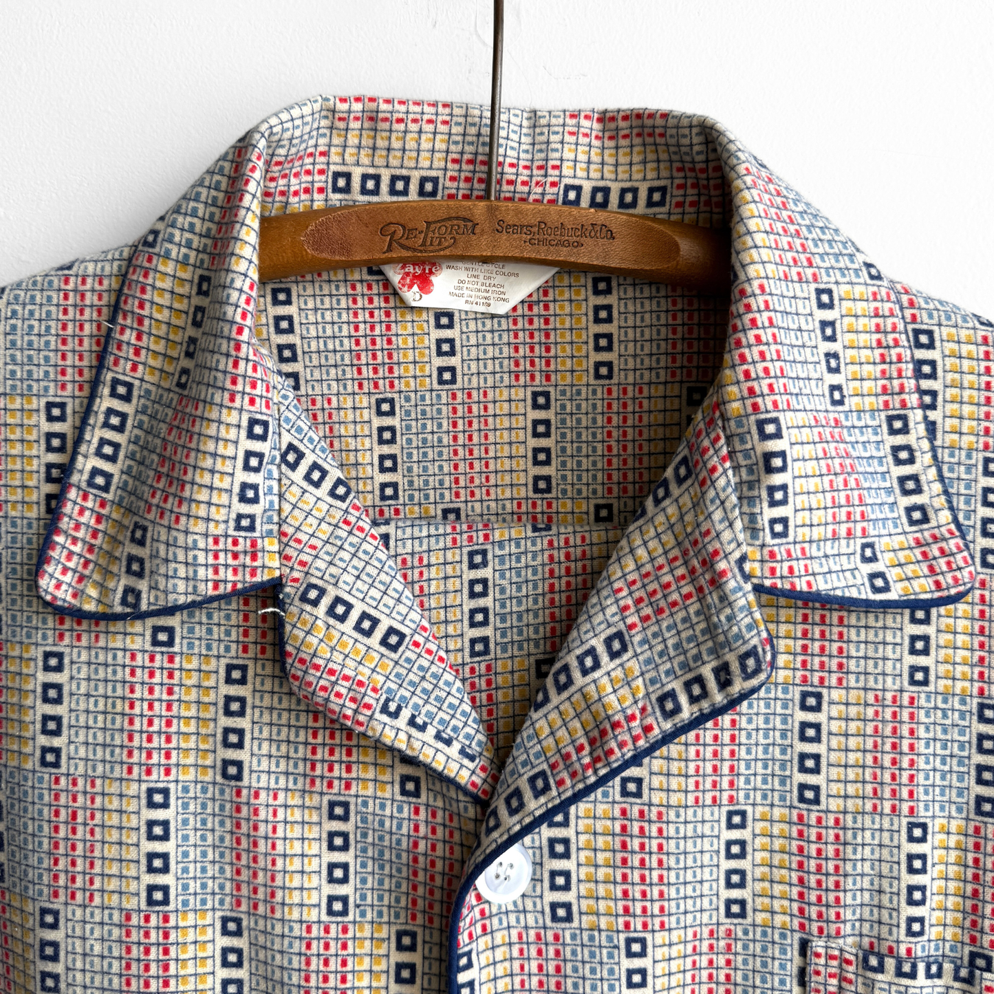 1970s Multi Color Geometric 2-Piece Pajamas Set