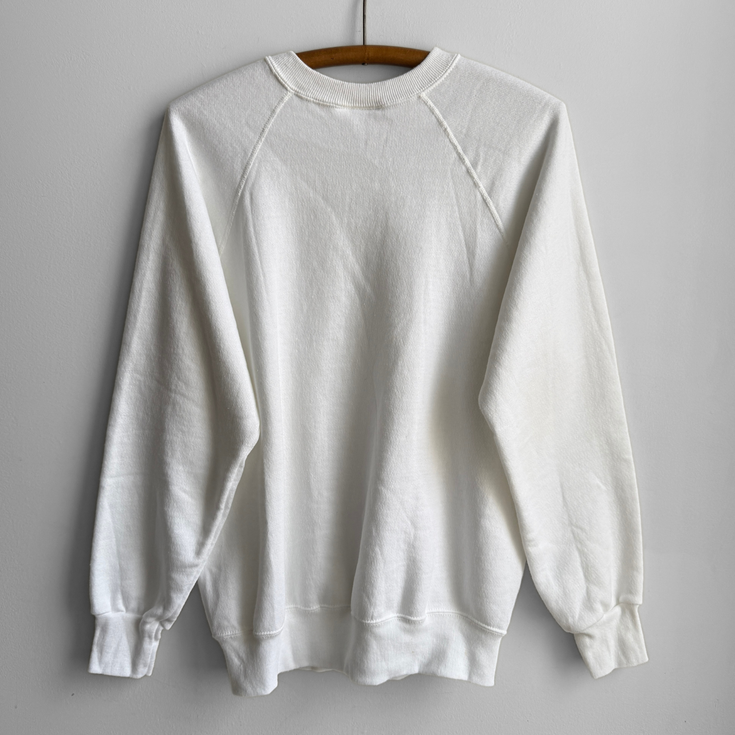 1980s White Raglan Sweatshirt