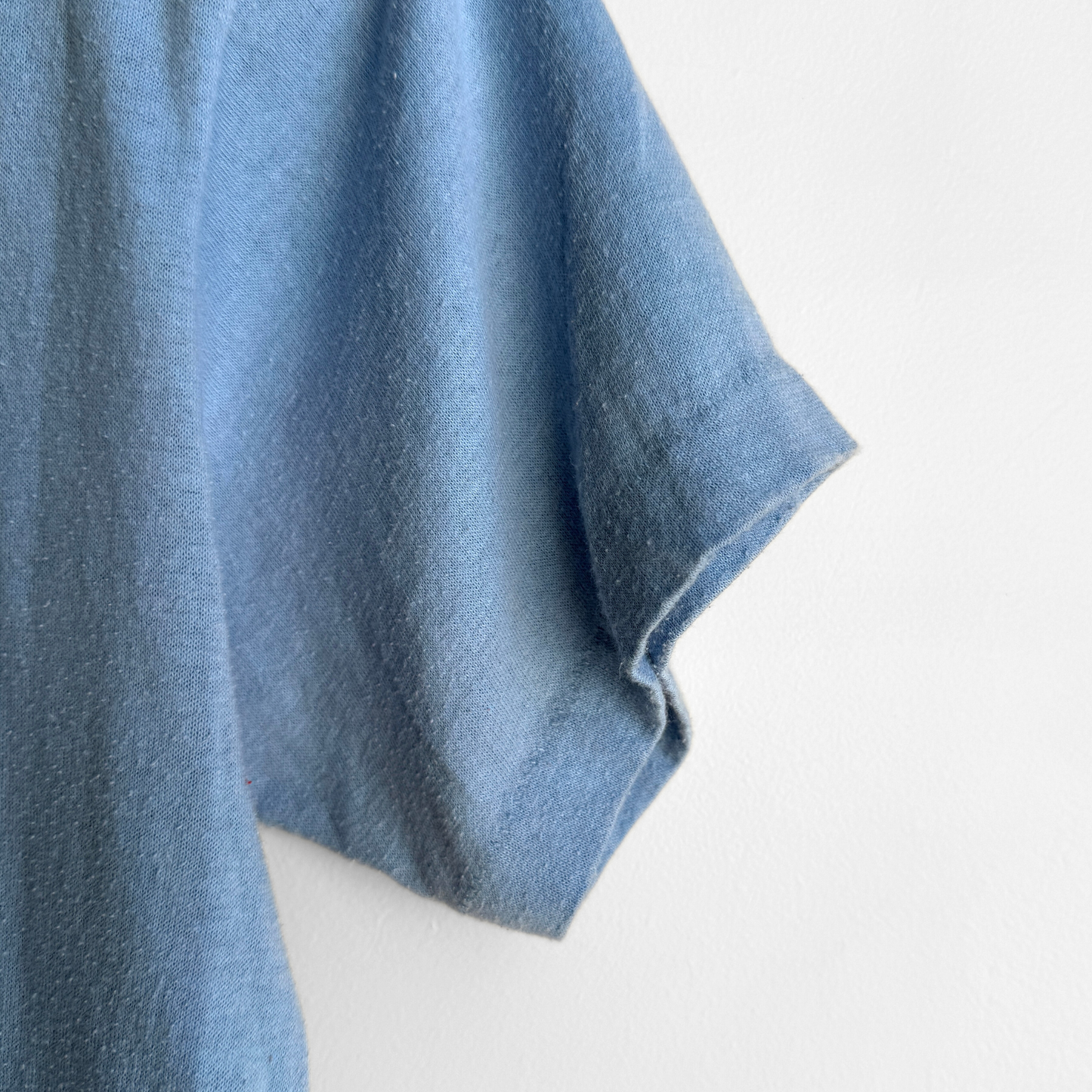 1985 Bodybuilder Pose Graphic Tee