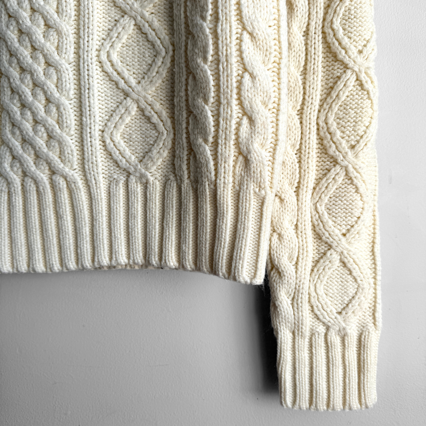 1980s Cream Cable Knit Sweater