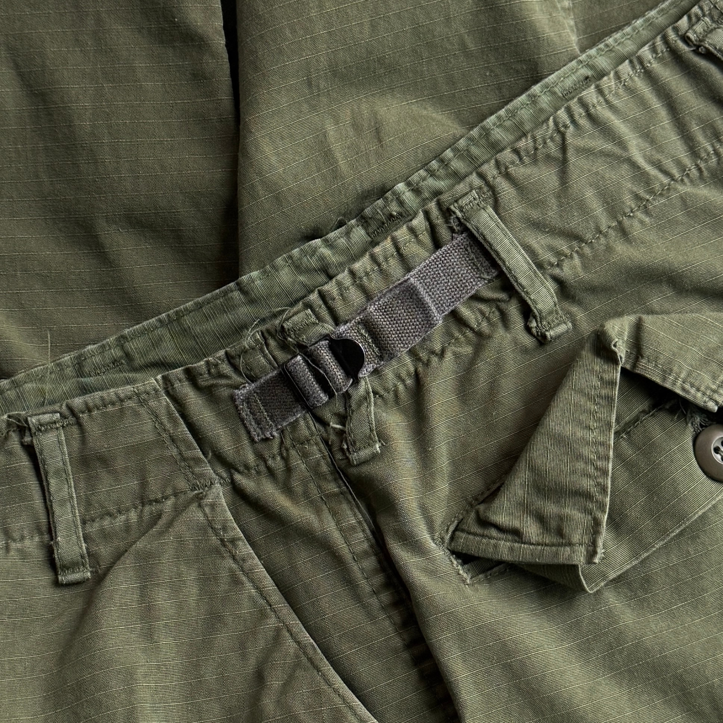 1970s U.S. Army OG 107 Rip-Stop Cargo Fatigue Pants (31)
