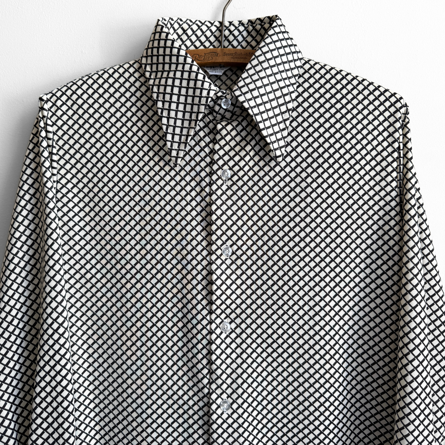 1970s White Geometric Print Sport Shirt